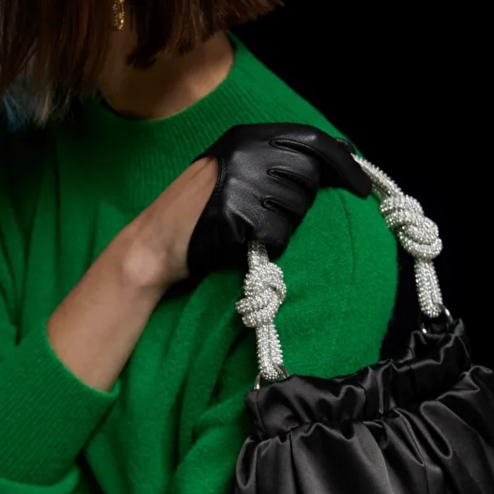 &other stories short black leather gloves
